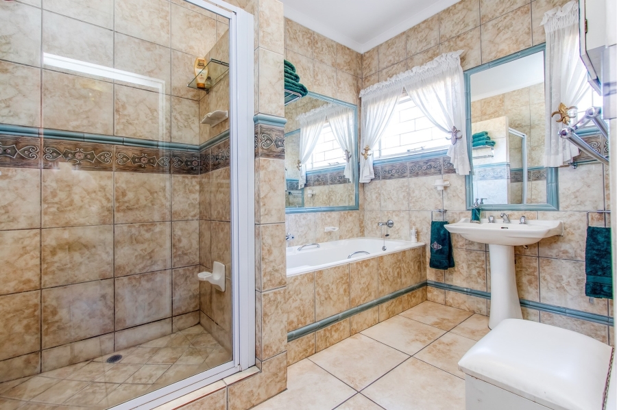 4 Bedroom Property for Sale in Harrismith Free State